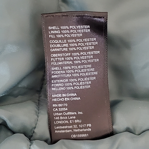 Urban Outfitters BDG Marcy Marble Oversized Insulated Puffy Bomber Jacket XS NWT - Picture 15 of 16